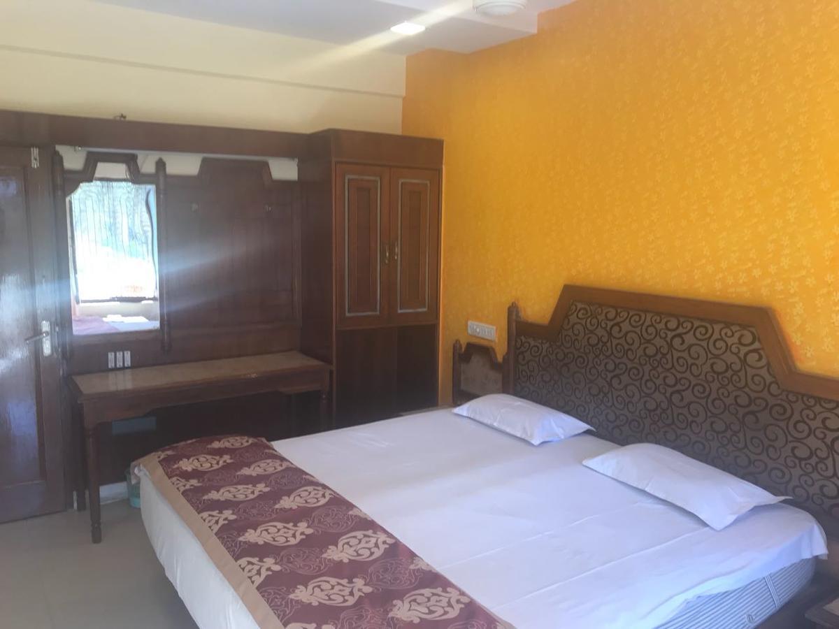 Hotel Sheratone Mount Abu Dış mekan fotoğraf