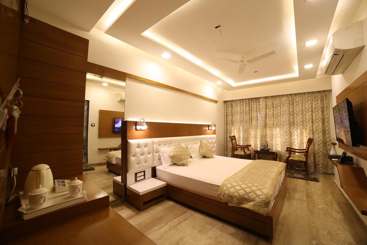 Hotel Sheratone Mount Abu Dış mekan fotoğraf